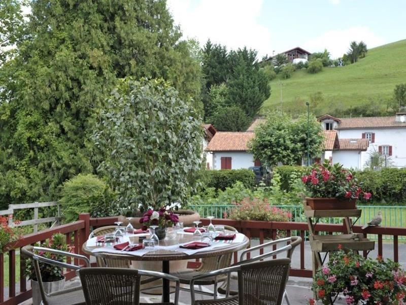 Logis Hotel Ur-Hegian Aïnhoa Exteriér fotografie