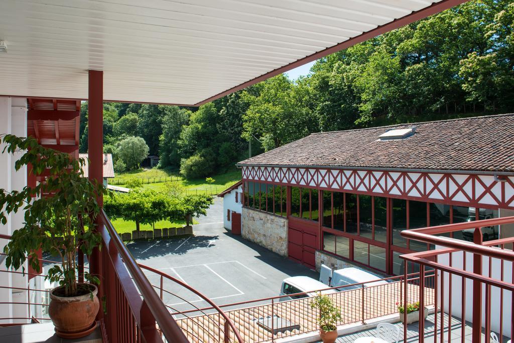 Logis Hotel Ur-Hegian Aïnhoa Exteriér fotografie