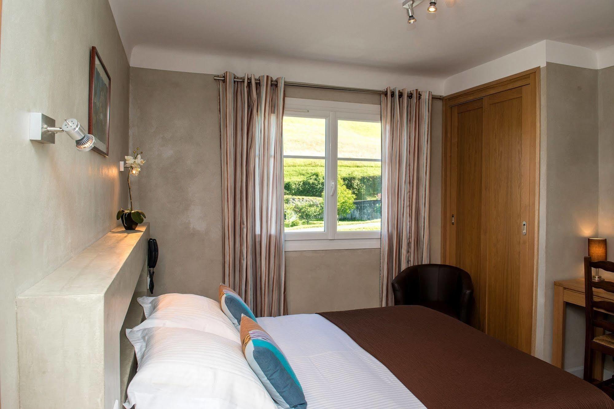 Logis Hotel Ur-Hegian Aïnhoa Exteriér fotografie