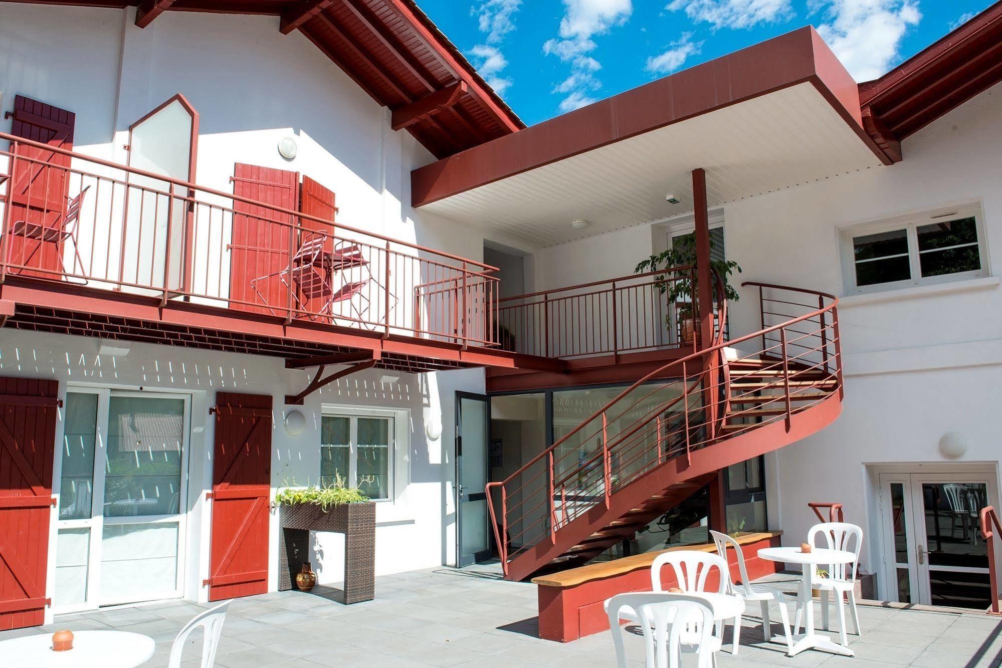 Logis Hotel Ur-Hegian Aïnhoa Exteriér fotografie