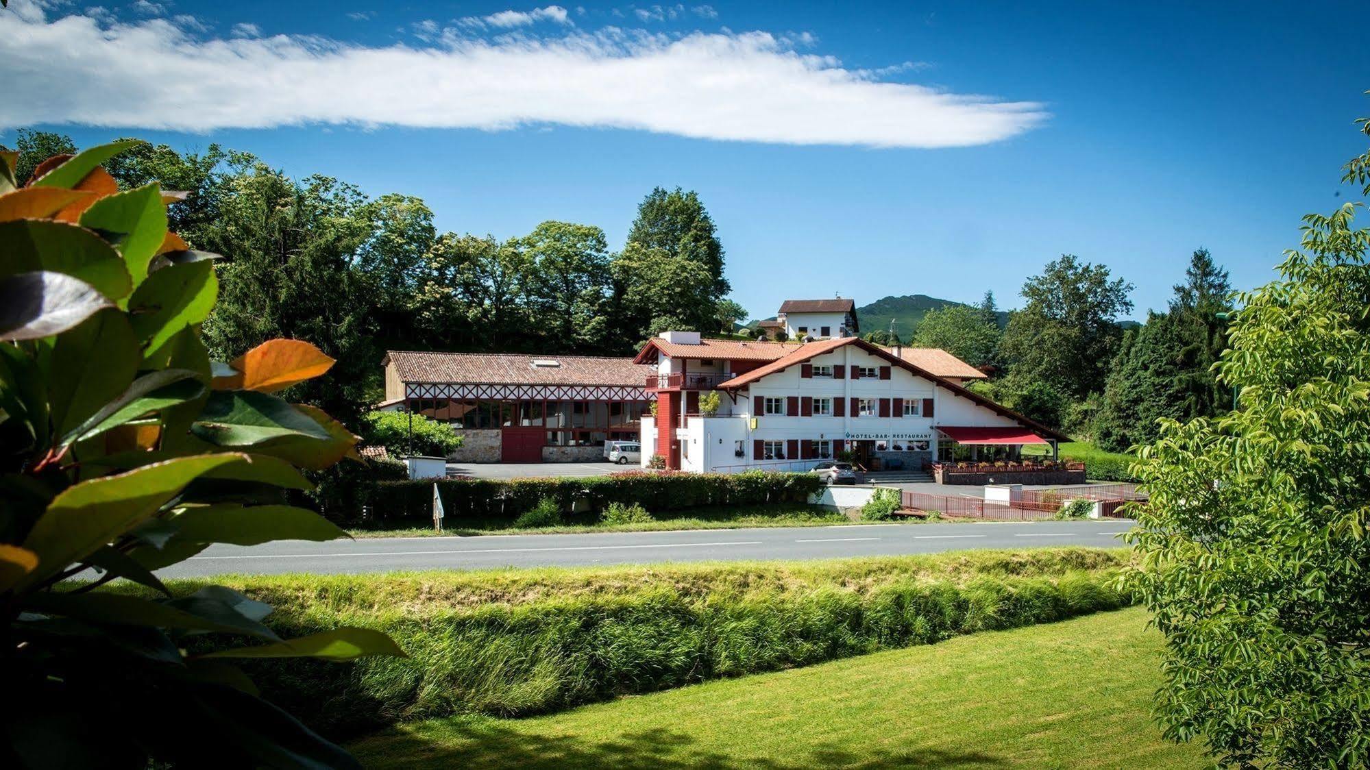 Logis Hotel Ur-Hegian Aïnhoa Exteriér fotografie